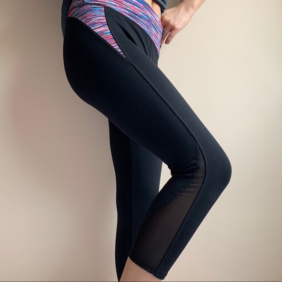 🦋2/$15🦋 Capri Leggings With Colourful Waistband - Picture 3 of 3